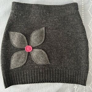 Honeybea Deaignhive Bum warmer size small